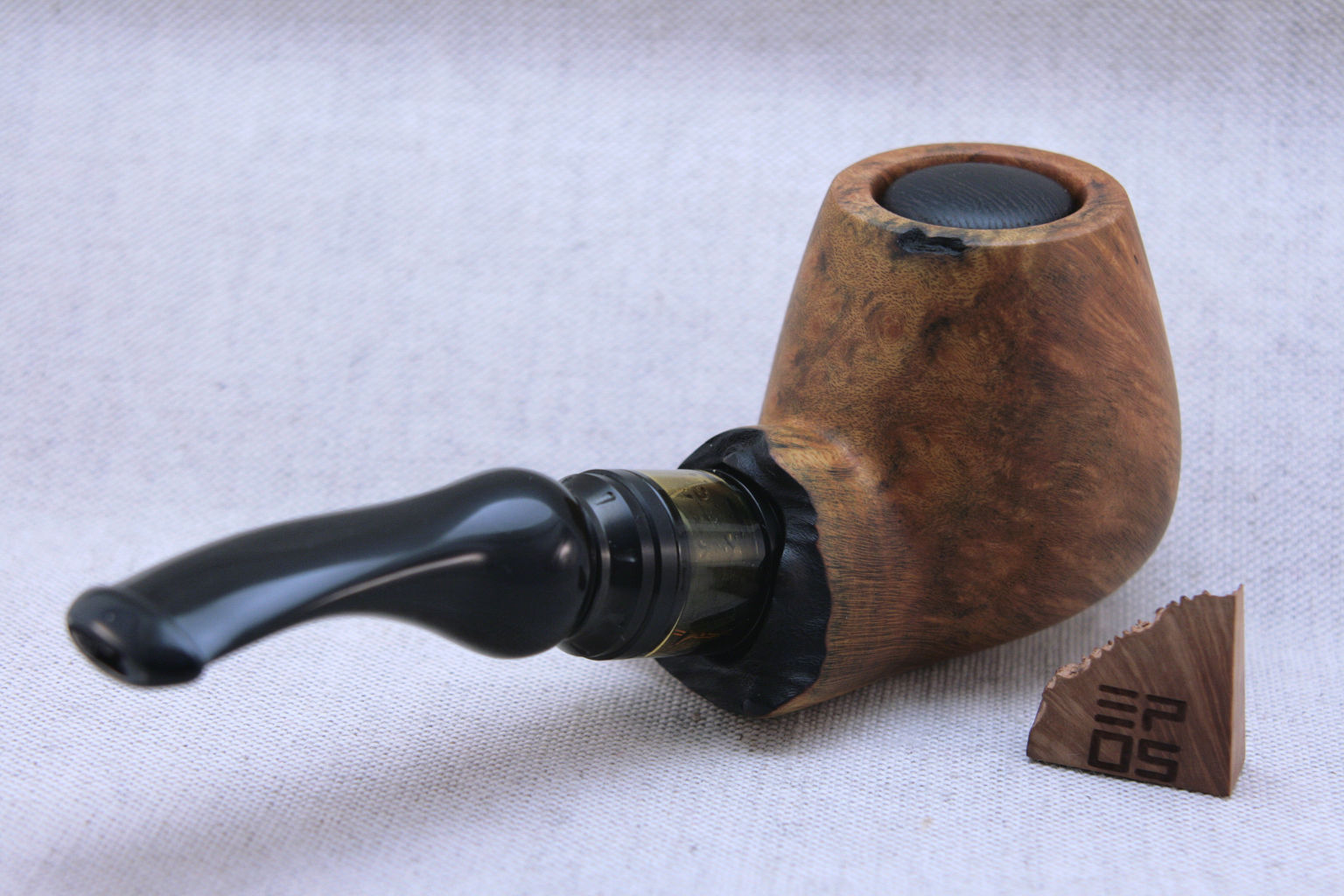 Moonshine Brandy e-pipe. Mechanical vaping mod made by Epos.